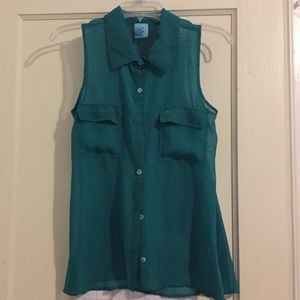 Green sleeveless top