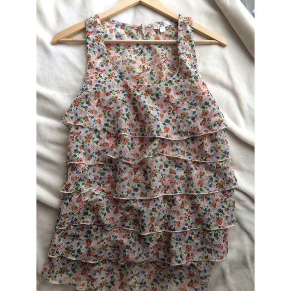 Long Floral Ruffle Tank Top - Picture 2 of 4