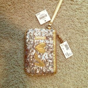 I ❤️👠small clutch