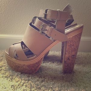 Cynthia Vincent cork heels