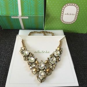 Stella & Dot Zora Crystal Necklace