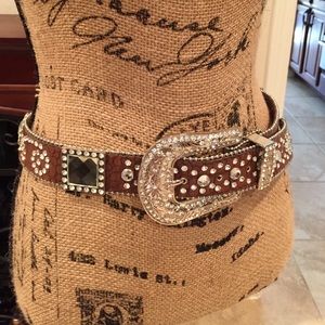Blingy leather belt