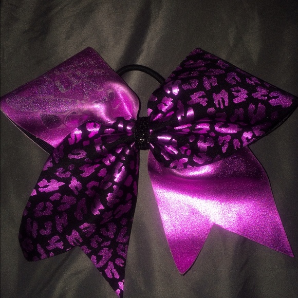 CHEER BOW