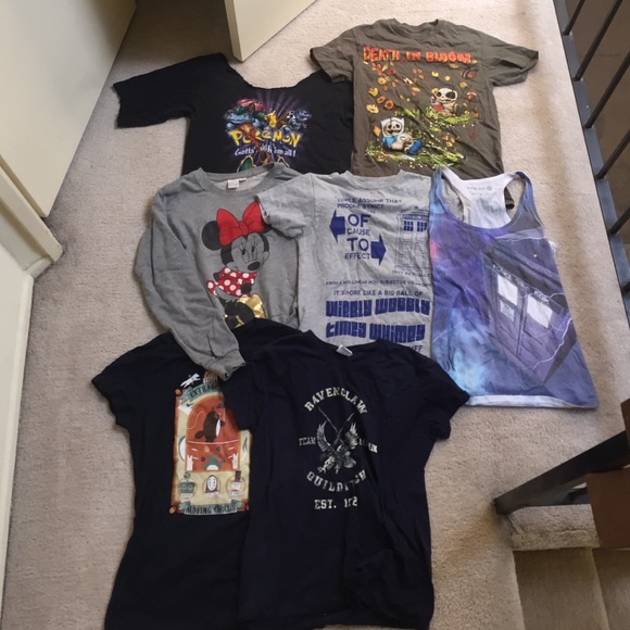 ✨Fandom Bundle✨: 2 for $10! 3 tops in last pic - Picture 1 of 4