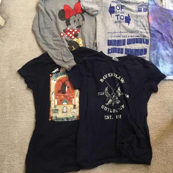 ✨Fandom Bundle✨: 2 for $10! 3 tops in last pic - Picture 3 of 4