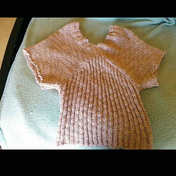 Jessica Simpson Short sleeve sweater