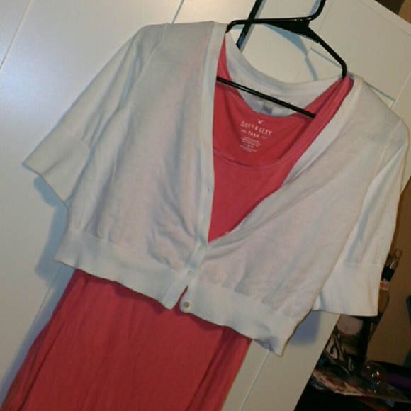 ON White crop sweater