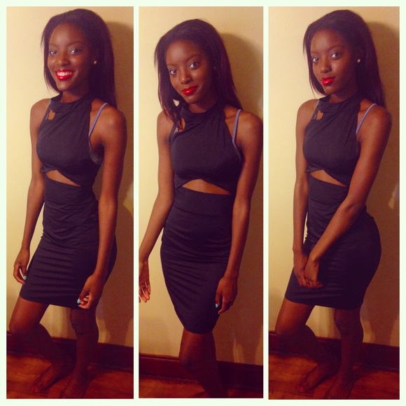 Black bodycon cutout 😻🍫