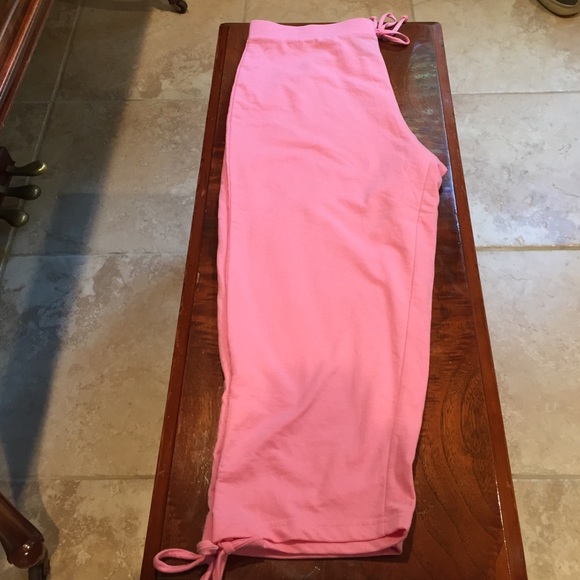 Pink stretch capris/lounge wear