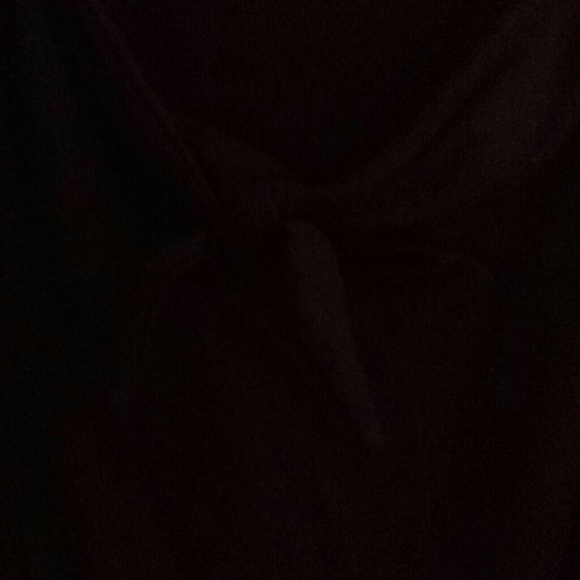 Adorable Black Top Tie Front. Great Boobie Shirt! - Picture 2 of 3