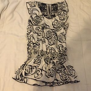 Black & white floral top