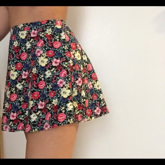 Floral skater skirt - Picture 2 of 2