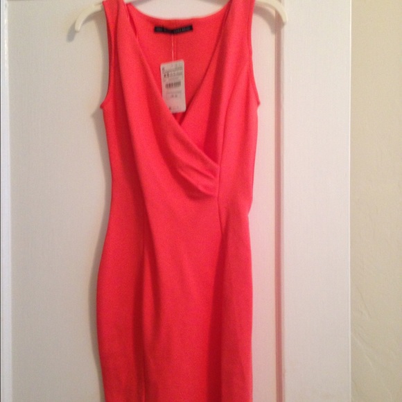 Zara Coral Fitted dress