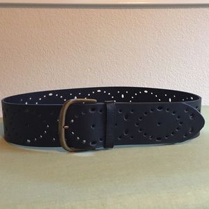 CAbi wide belt