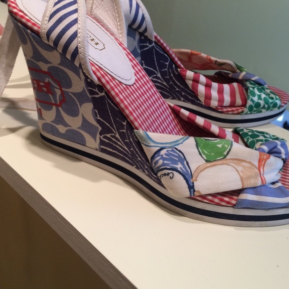 Coach Wedges! - Picture 4 of 4
