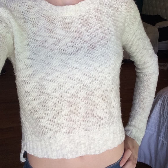 Sweater creamy color