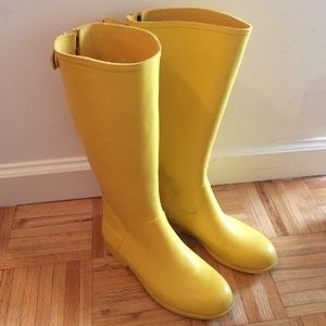 Jcrew yellow rain boots with zippers
