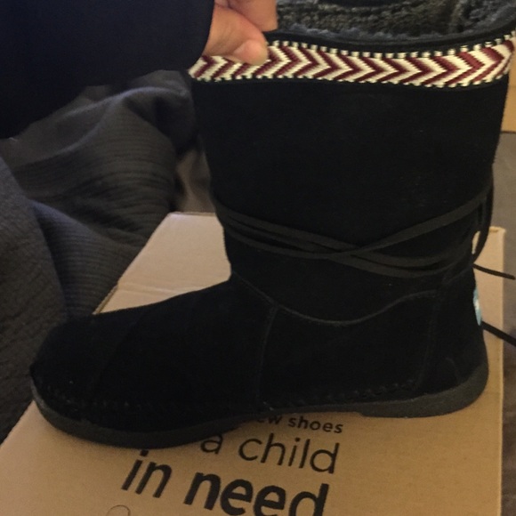 New Black Toms Nepal Boots
