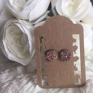 HP 11/23🎉 Rose Gold Titanium Druzy Style Earrings