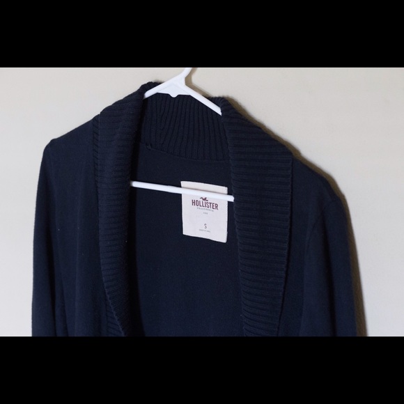 Hollister sweater size S - Picture 3 of 4