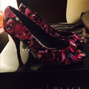 Beautiful Rose print Silk heels
