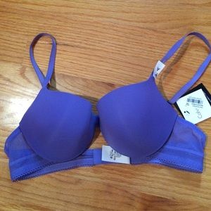 NWT Calvin Klein t shirt bra