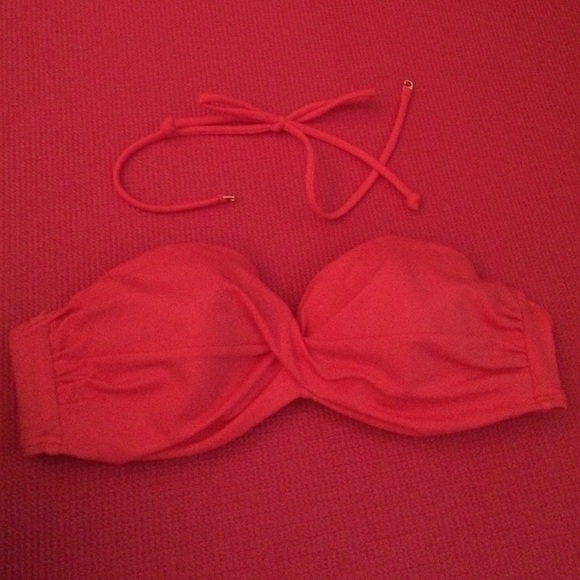 VS Strapless Bathing Suit Top