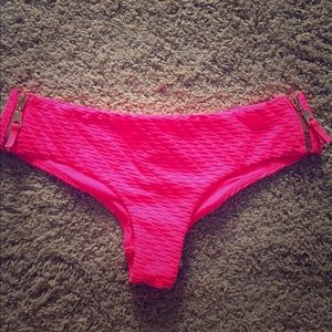 NEW w/tags H&m cheeky bikini bottom
