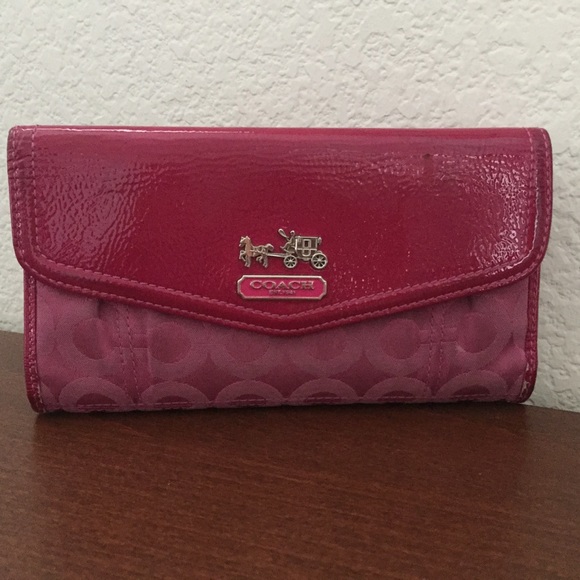 Fuchsia pink genuine Coach signature wallet