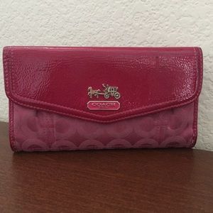 Fuchsia pink genuine Coach signature wallet