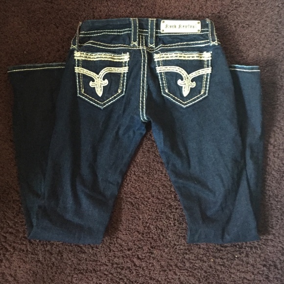 27. Rock Revivals. Sherry fit. Boot cut
