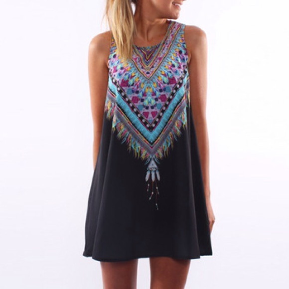 Dresses & Skirts - NEW Ethnic Floral Print Dress