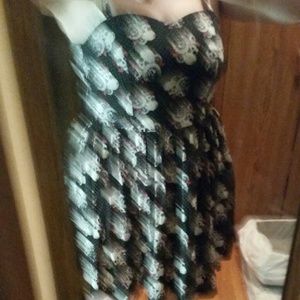 Black skull and roses dress