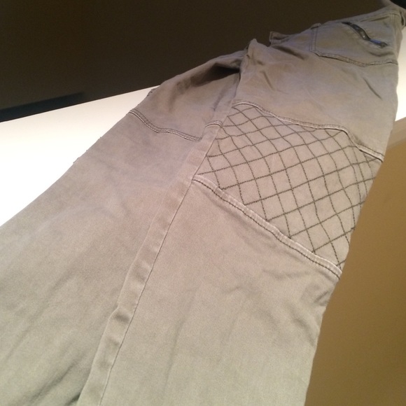 Unique Abercrombie Pants - Picture 2 of 4