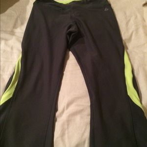 Zuzuzen yoga pants