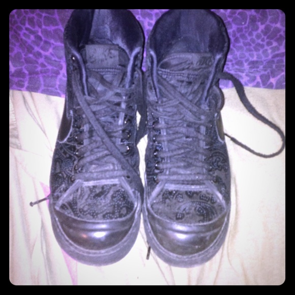 Nike Shoes - Rare nikes