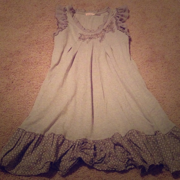 Cute gray ruffled  tunic