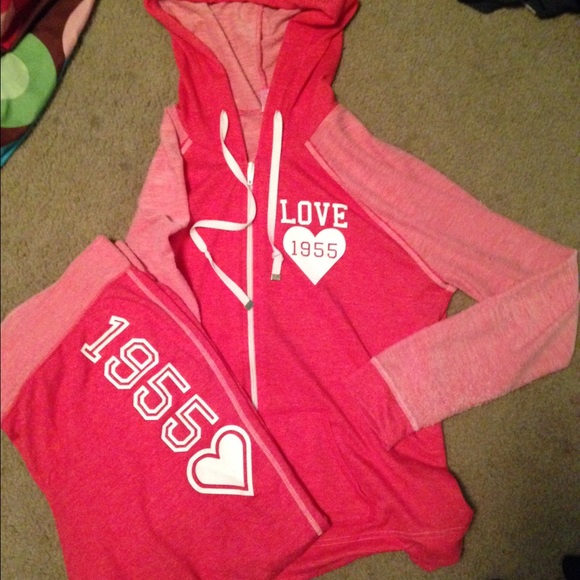 Used sweatsuit