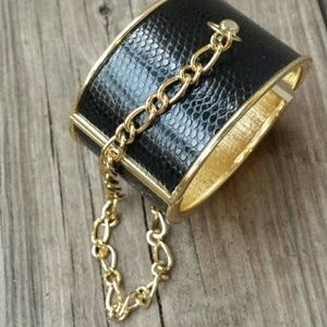 Sexy black & gold chain cuff for bad girls.