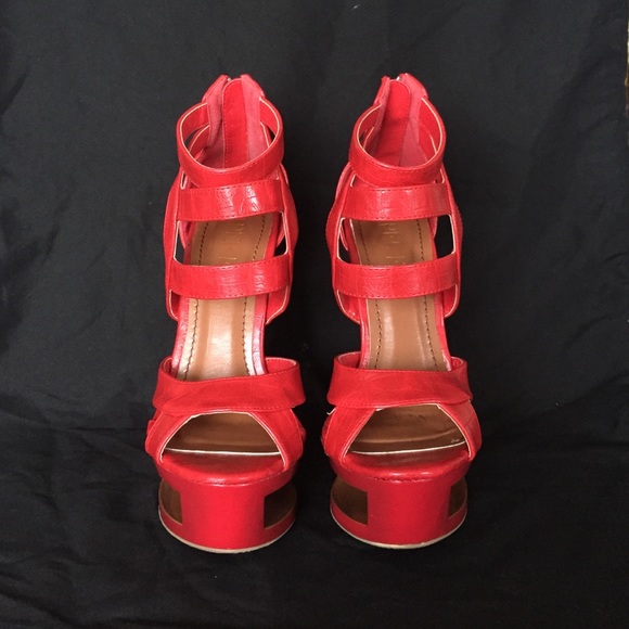 Red caged platform heels - Picture 2 of 4