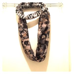 Infinity scarf