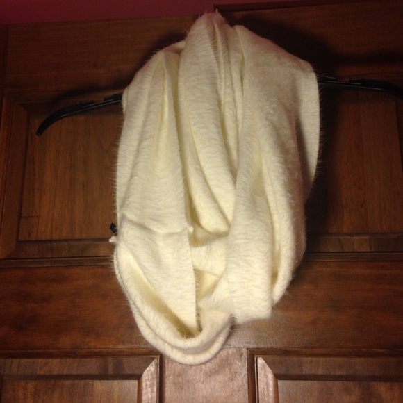 Apt. 9 Accessories - White Infinity Scarf