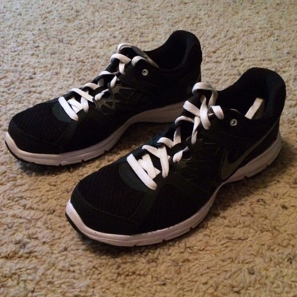Nike Relentless 2 (black/white, like new)