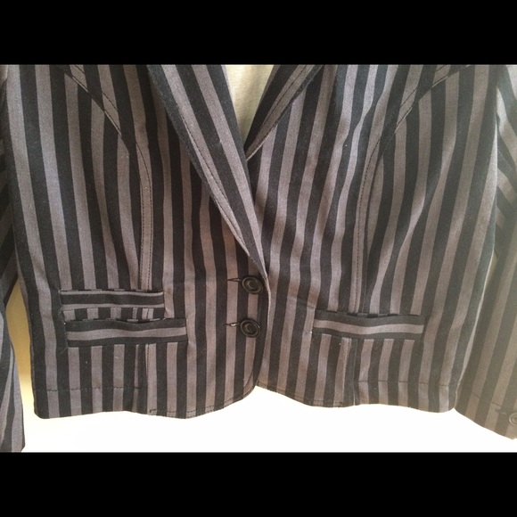 🌟H&M 3/4 sleeve Spring/Fall Jacket - Picture 2 of 4