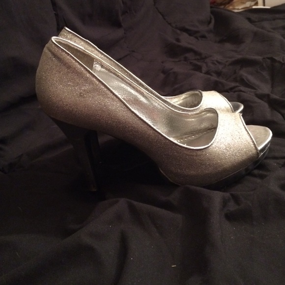 Rampage sparkly silver heels - Picture 4 of 4