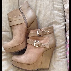 CLOSET CLEAR OUT! Make an Offer!