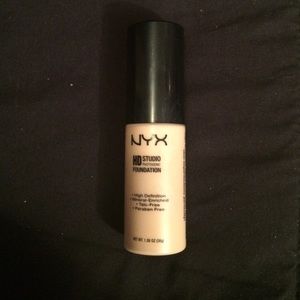 NYX HD Studio Photogenic Foundation