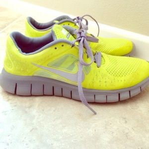 Nike Free Running Shoes in Lime Green and Grey
