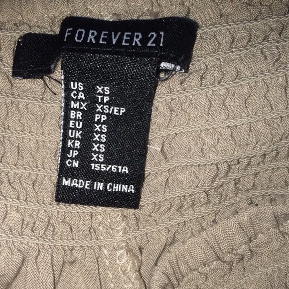 Forever 21 high waisted shorts - Picture 2 of 3