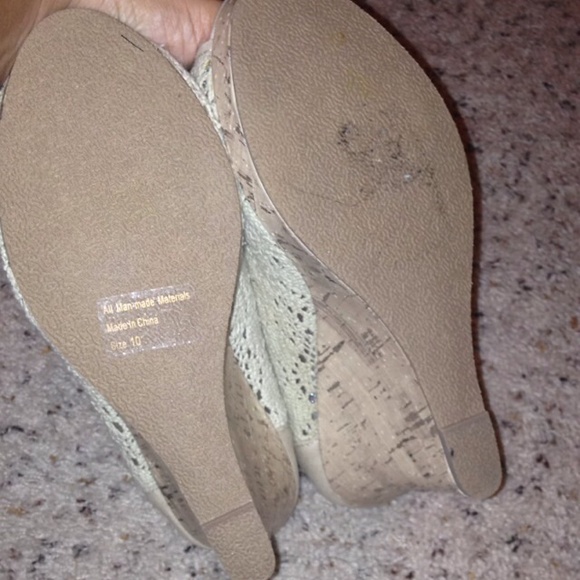 ✨✨Charming Charlie wedges✨✨ - Picture 3 of 4